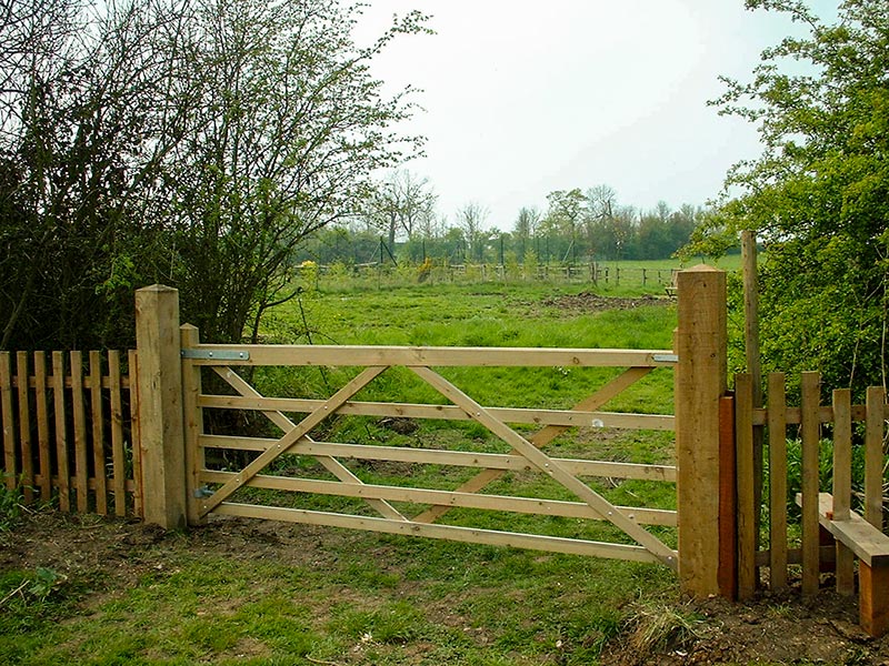 Annex gate 2006