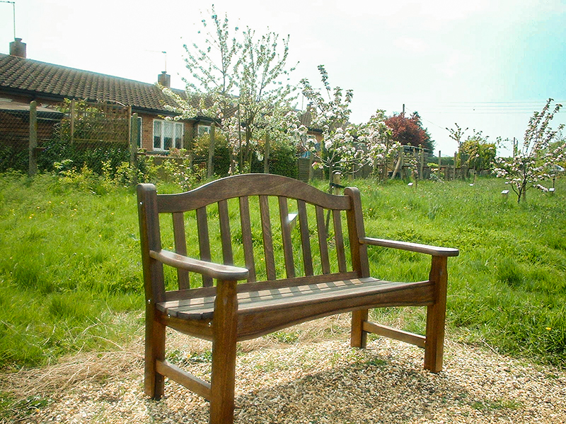 5 Orchard bench May 2001