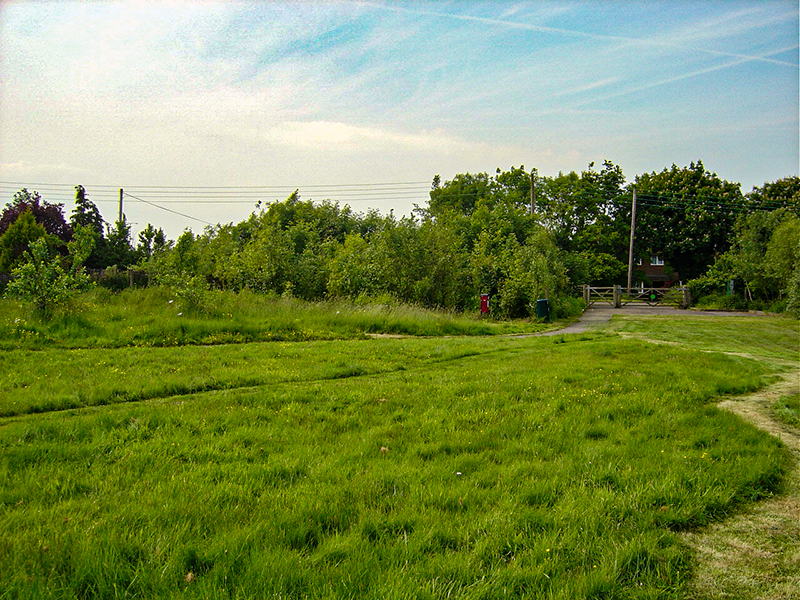 7 The Meadow May 2004