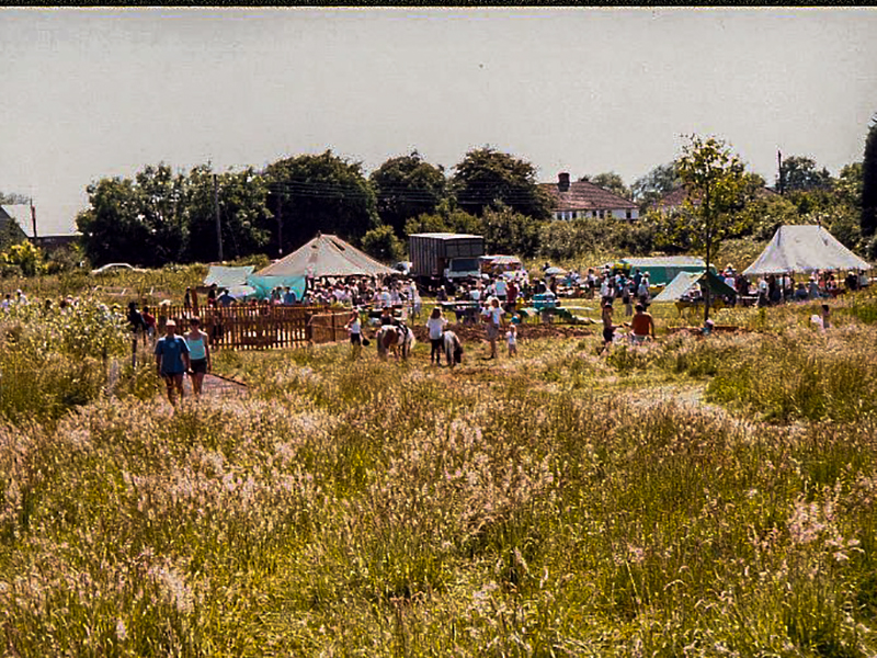 9 Fair - general view 2000